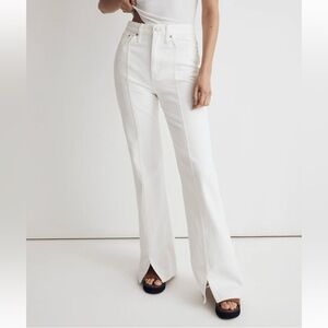 Madewell flare white jeans. Size 28. Never worn with all tags still on.